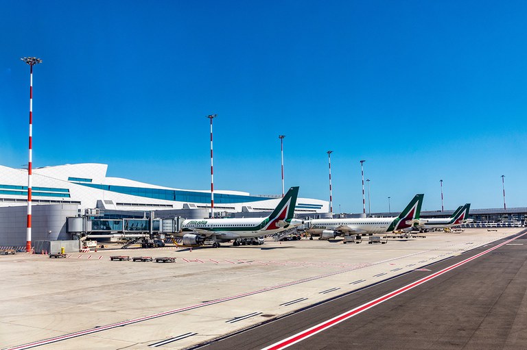 flughafen_rom.jpg flughafen_rom.jpg