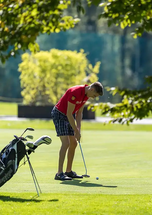 Vorteile für Hausgäste Die Nutzung der Driving Range (Rangefee) ist kostenlos